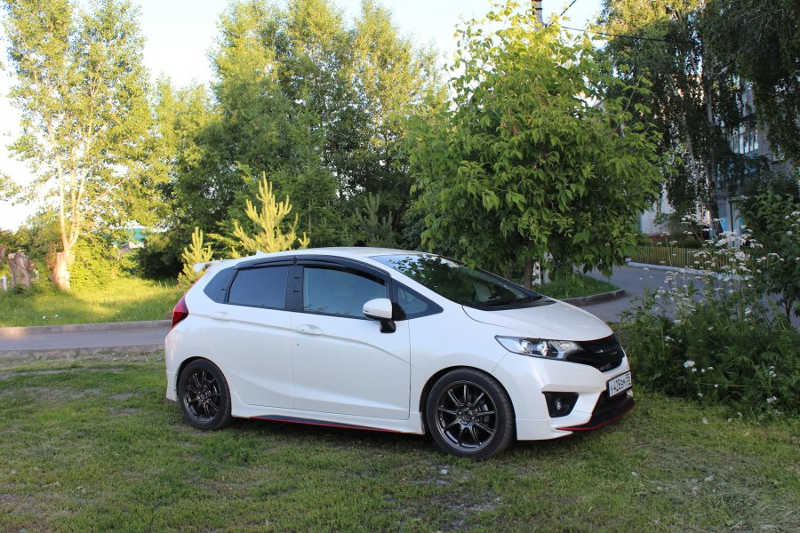 Honda Fit gk3 1108151