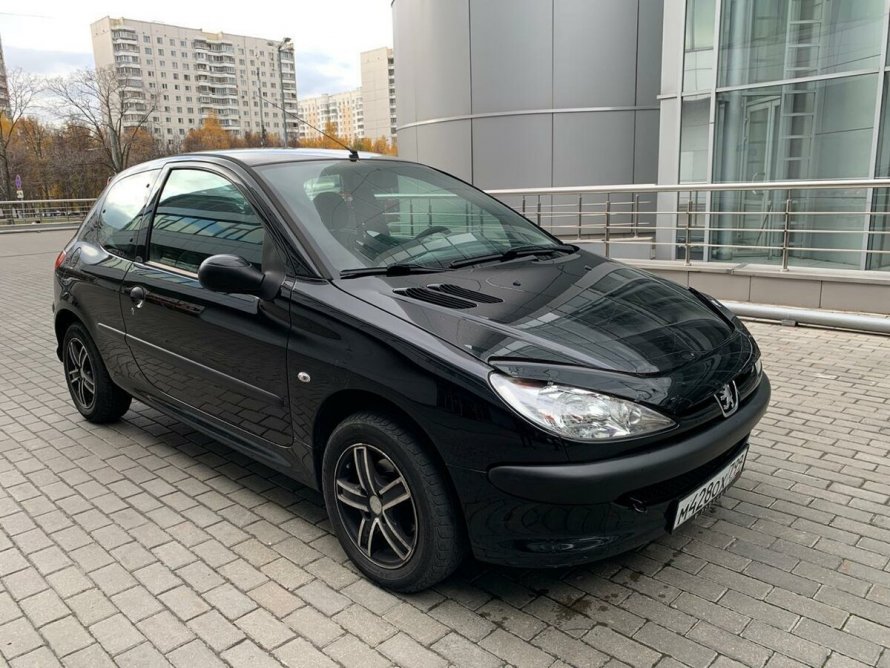 Peugeot 206 Saloon