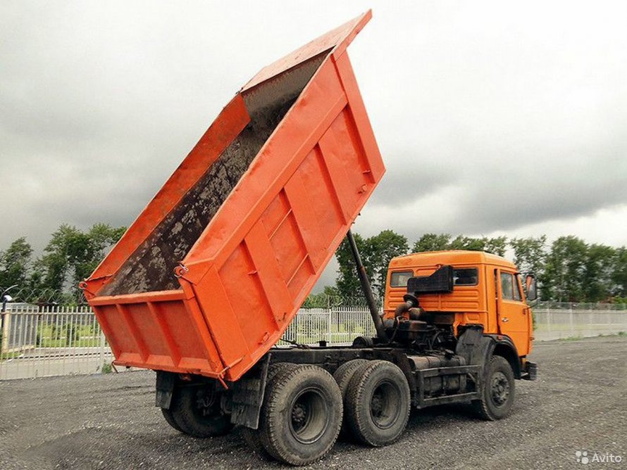 Самосвал КАМАЗ 594310