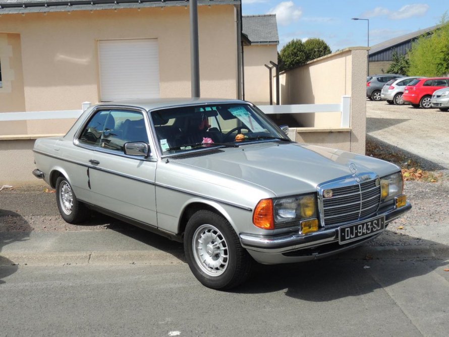 Мерседес Бенц 280 se