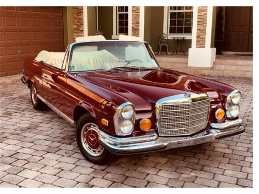 Mercedes Benz 1975