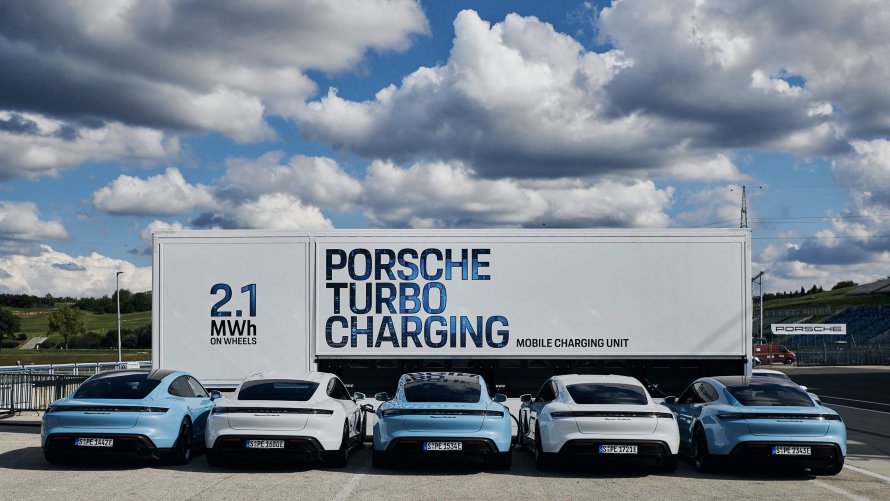Porsche mobile Charger
