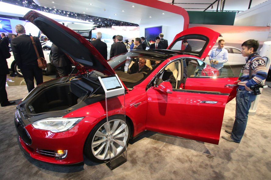 Tesla model x на выставке