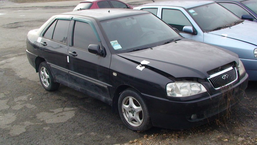 Машина Chery Amulet a15