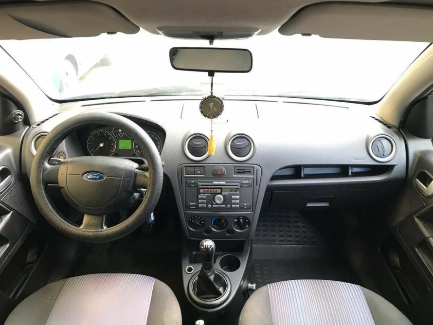 Ford Fusion 2008 салон