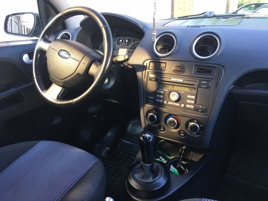 Ford Fusion 2006 салон