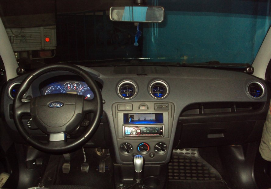 Ford Fusion 2005 салон