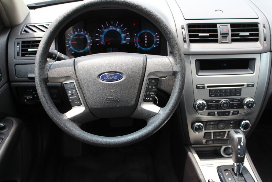 Ford Fusion 2012 Interior