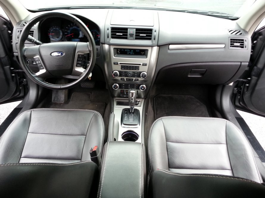Ford Fusion 2012 Interior