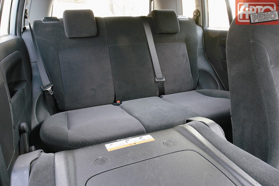 Ford Fusion 2008 салон сзади