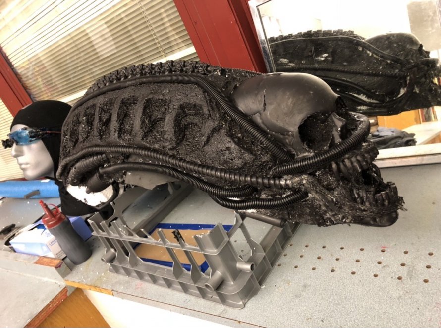 Держатель проводов чужой — NECA Scalers Alien Xenomorph