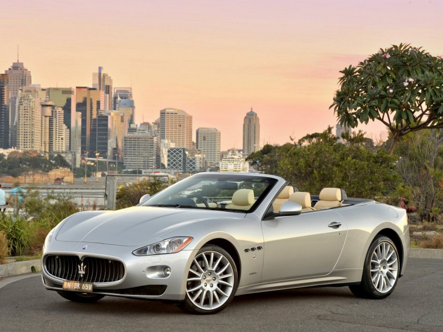 Maserati GRANCABRIO 2010