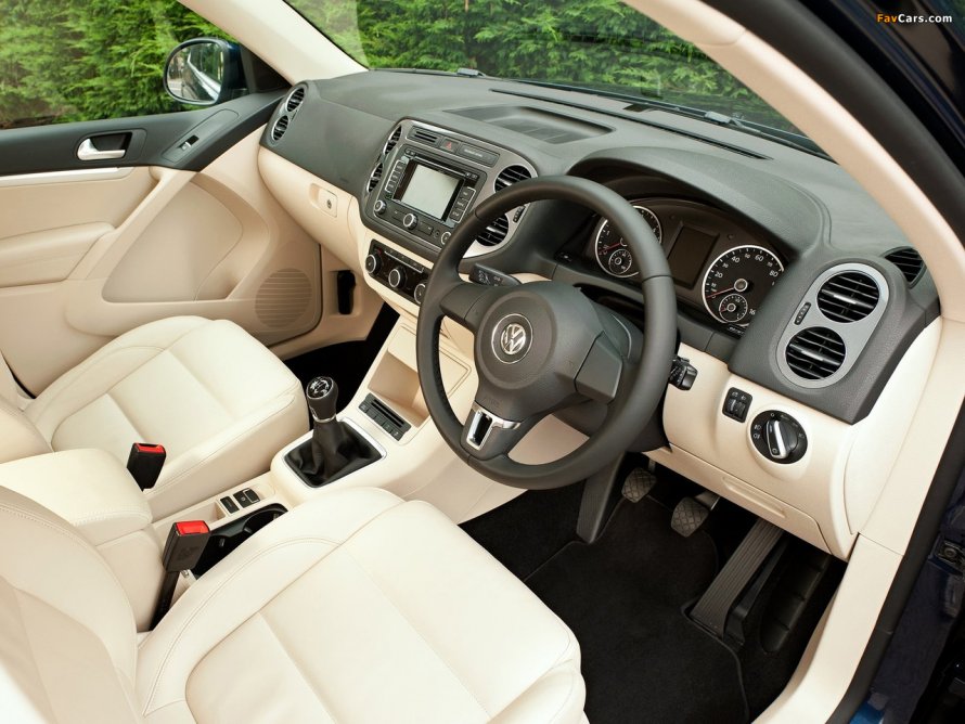 Tiguan 2011 Interior