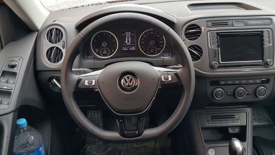 Volkswagen Tiguan салон руль