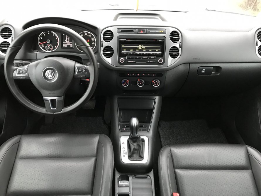 Volkswagen Tiguan 2012 внутри