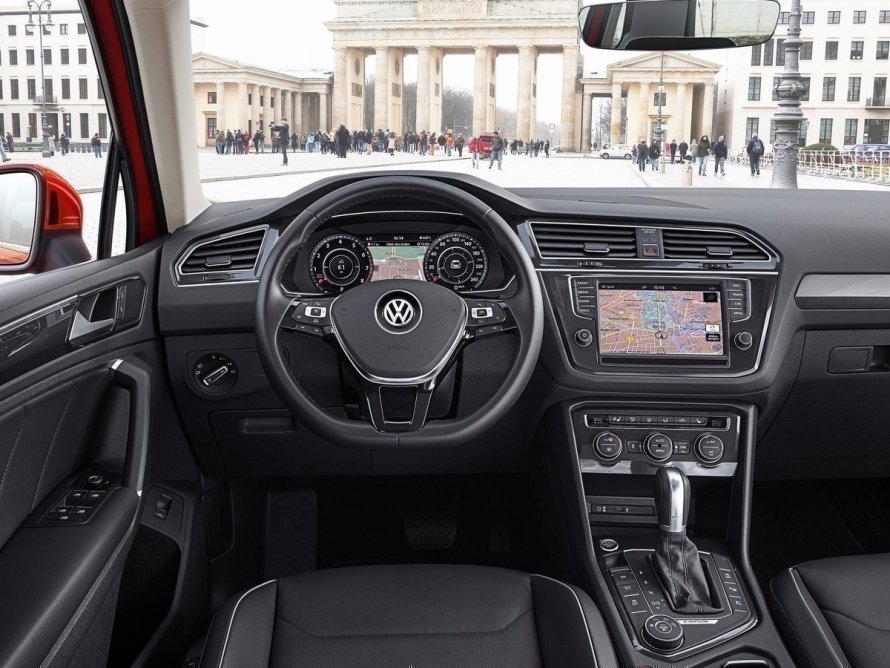 Volkswagen Tiguan 2016 салон