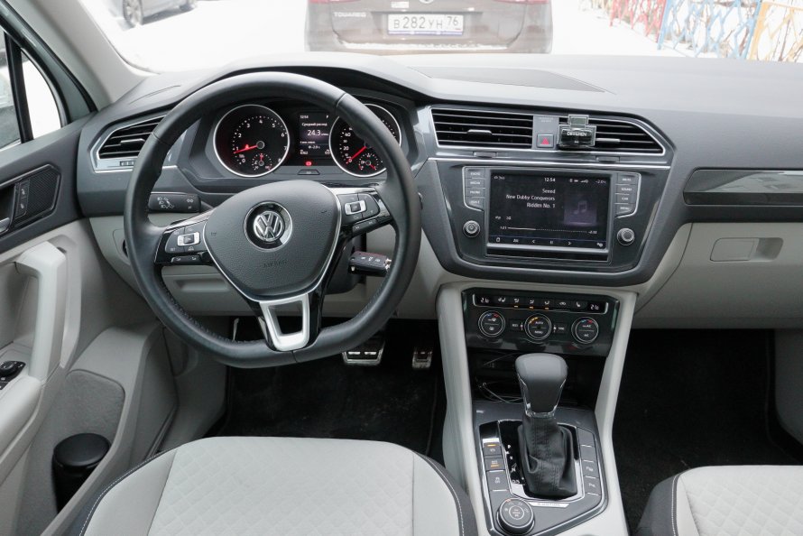 Volkswagen Tiguan II салон