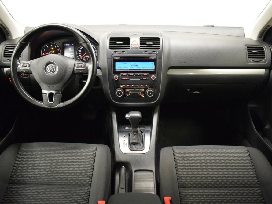 Volkswagen Jetta 2008 салон