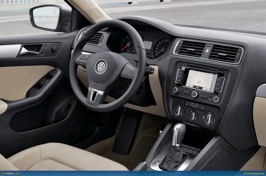 VW Jetta 2011 салон