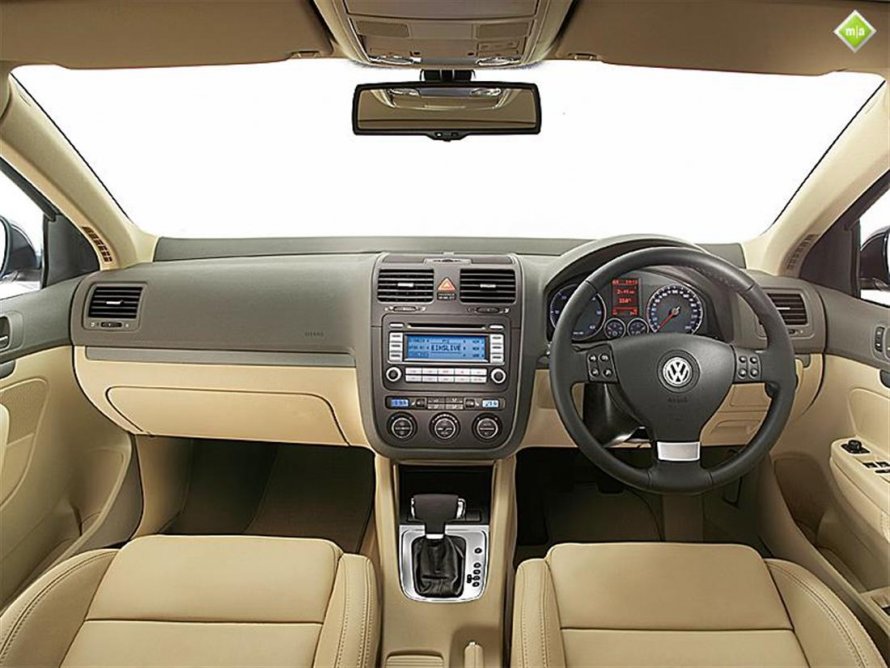 VW Jetta 2006 салон