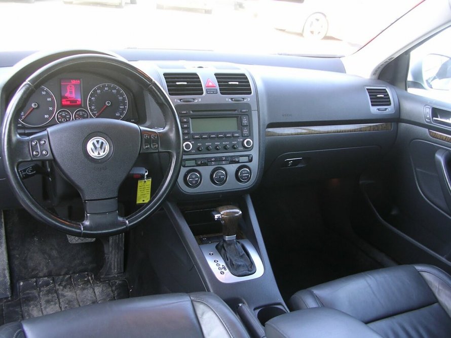 VW Jetta 2005 салон