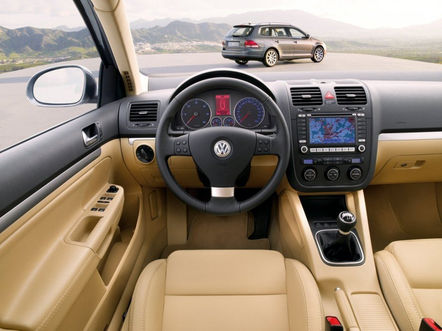 VW Golf 5 салон