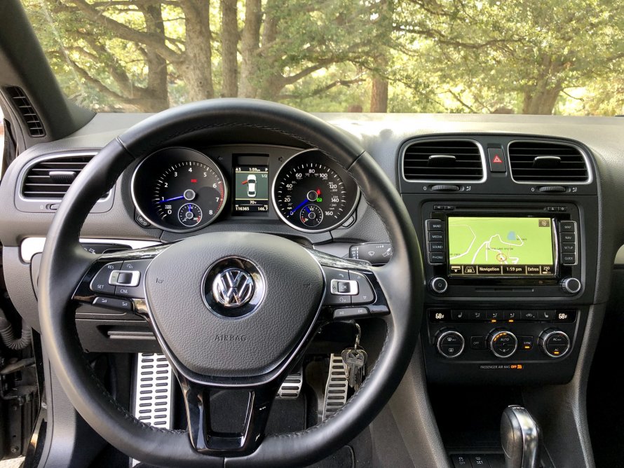 Панель Volkswagen Jetta 5