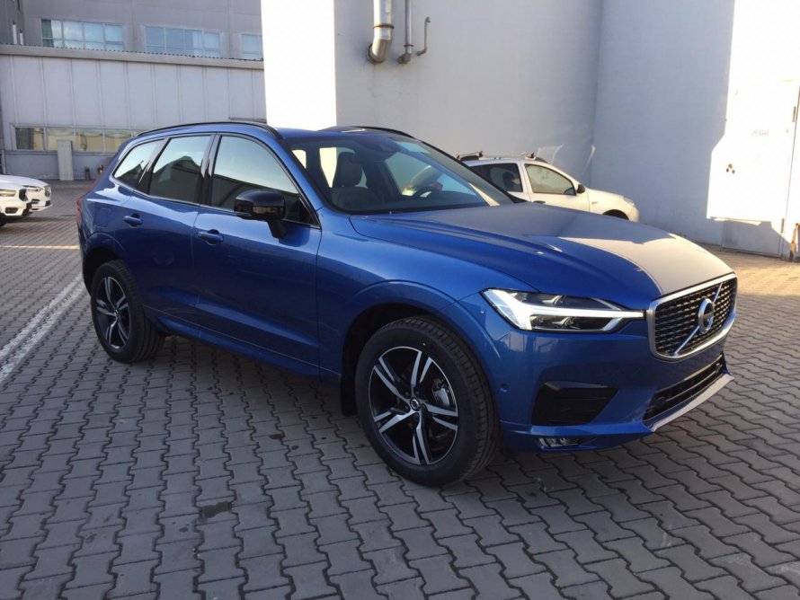 Volvo xc60 синий новый