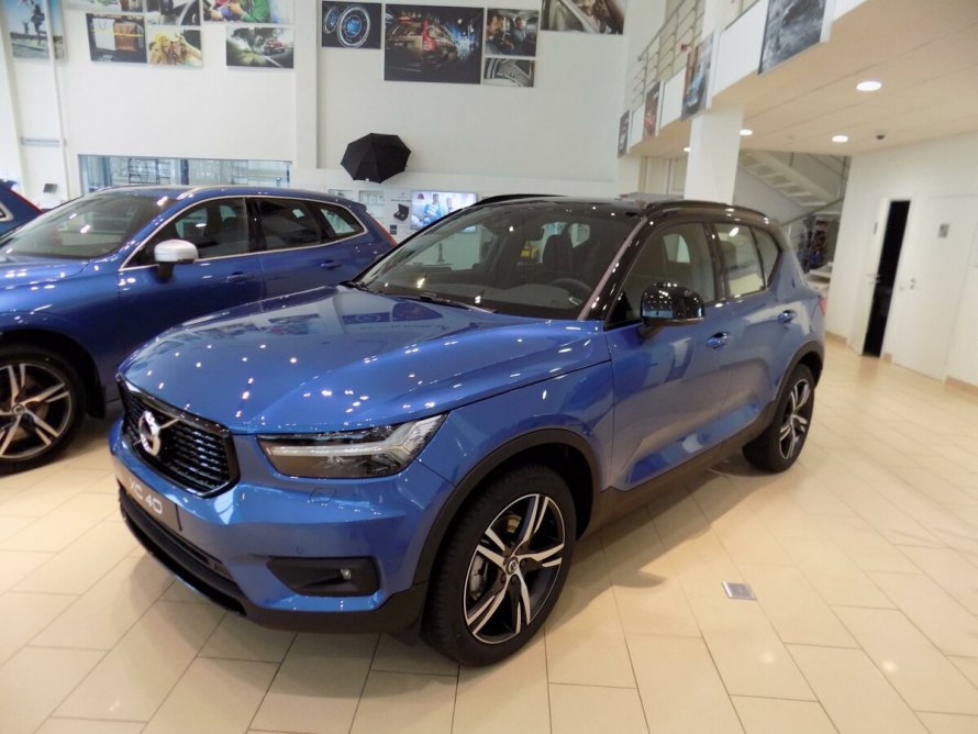 Вольво xc60 голубая