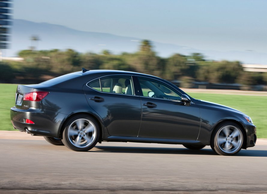 Лексус седан 2010 is 350