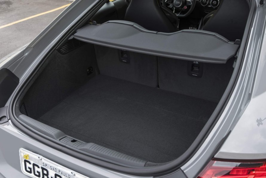 Audi TT 8j багажник