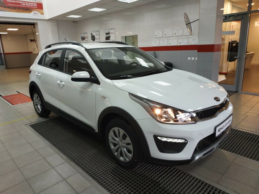 Kia Rio x-line комфорт 1.6