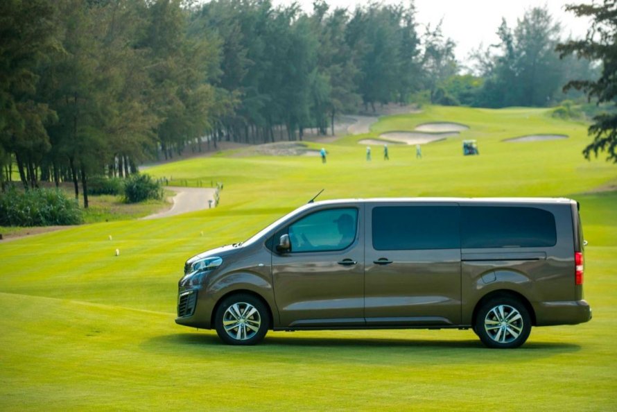 Peugeot traveller 2019