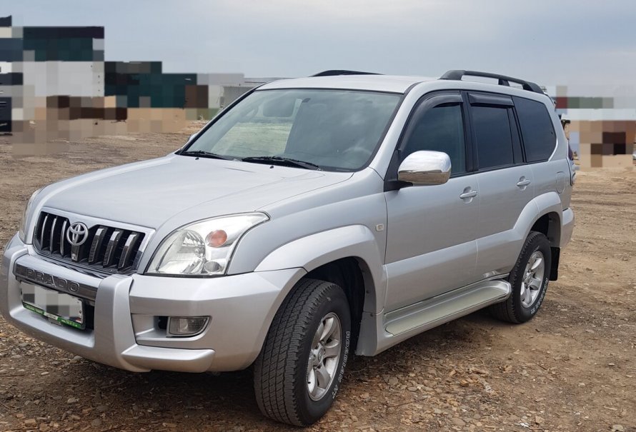 Toyota Land Cruiser 120