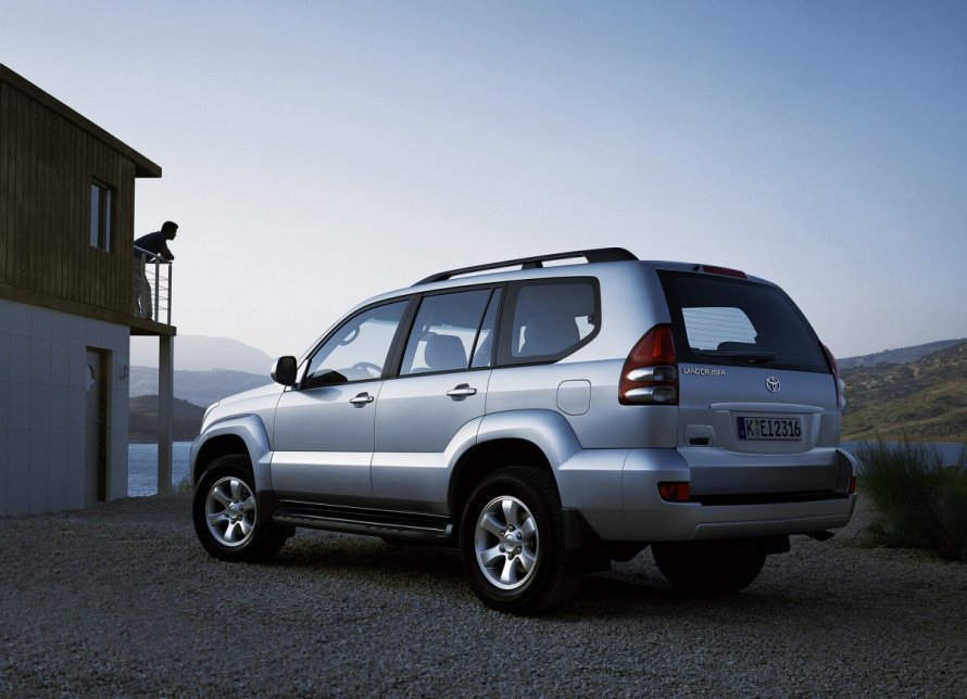 Toyota Land Cruiser 120