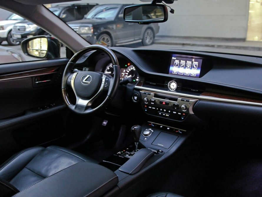 Lexus es 200 2015