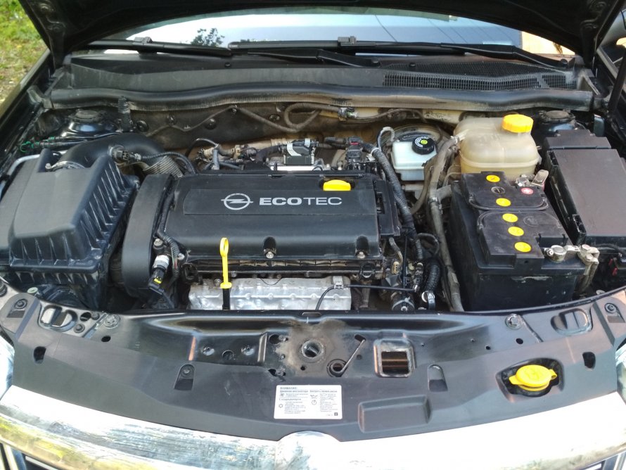 Opel Astra h под капотом