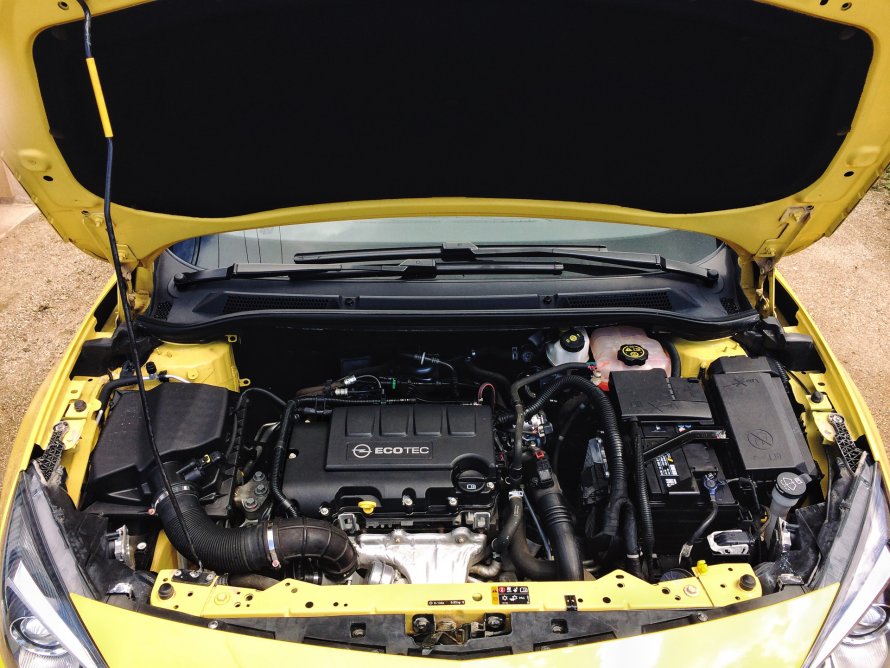 Капот Opel Astra j GTC