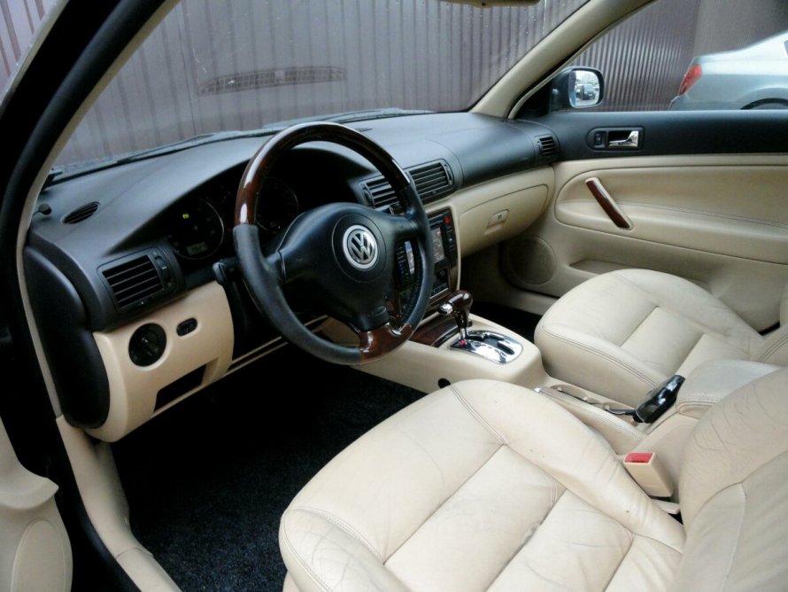 Passat b5 белый салон