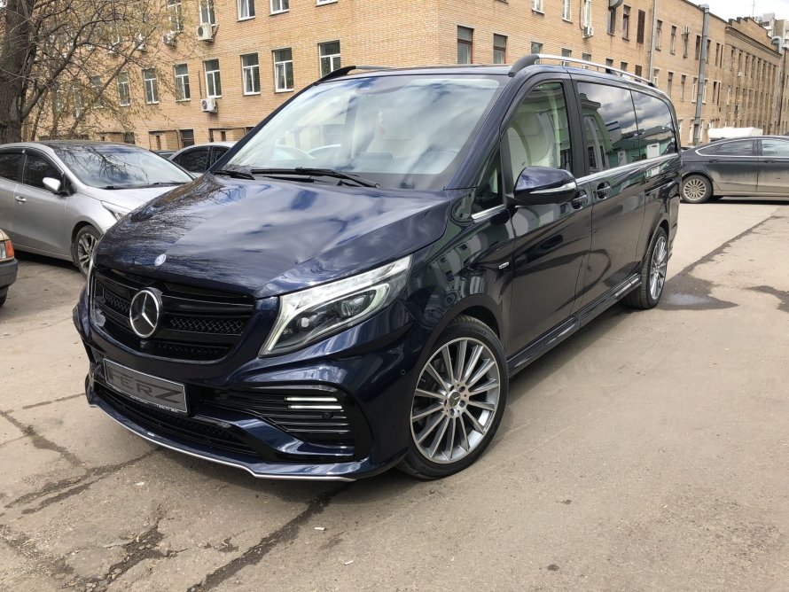 Mercedes v class 447