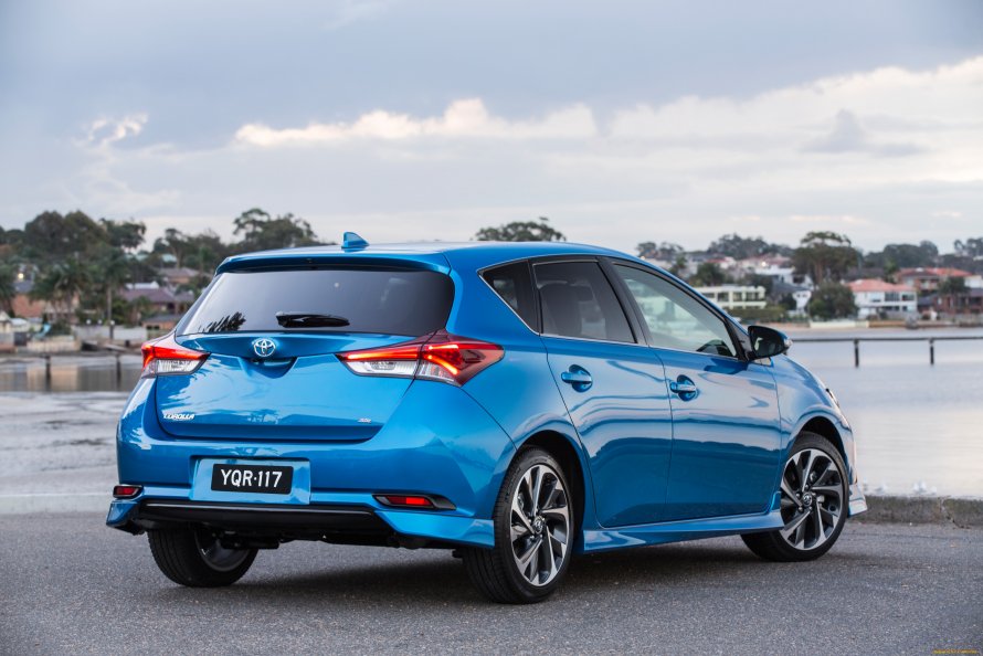 Toyota Corolla 2021 хэтчбек