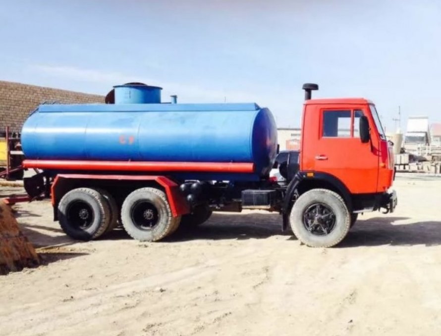 КАМАЗ водовоз водовозка