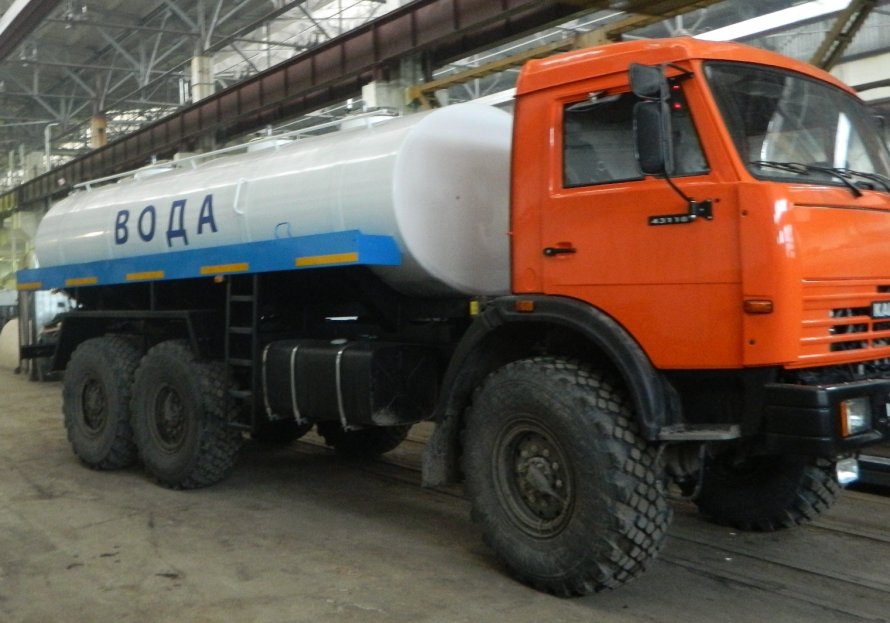 Водовозная машина