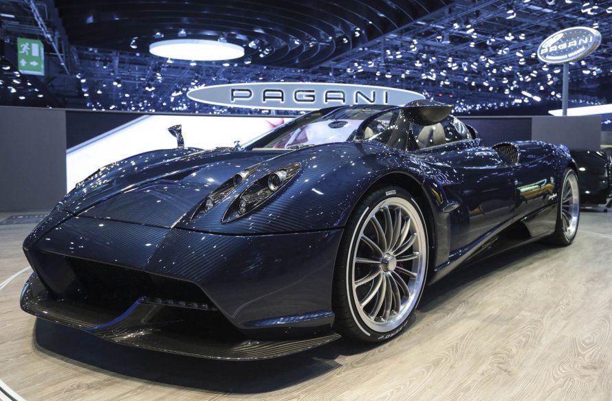 Pagani Huayra Roadster