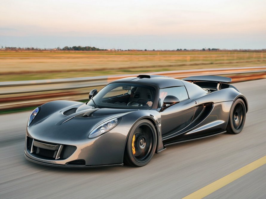 Машина Hennessey Venom gt
