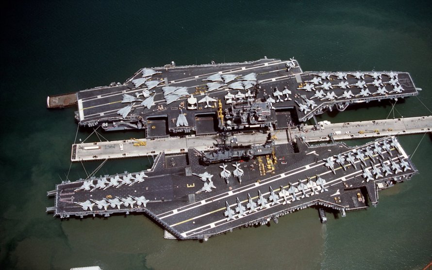CVN-70 «Карл Винсон» (Carl Vinson