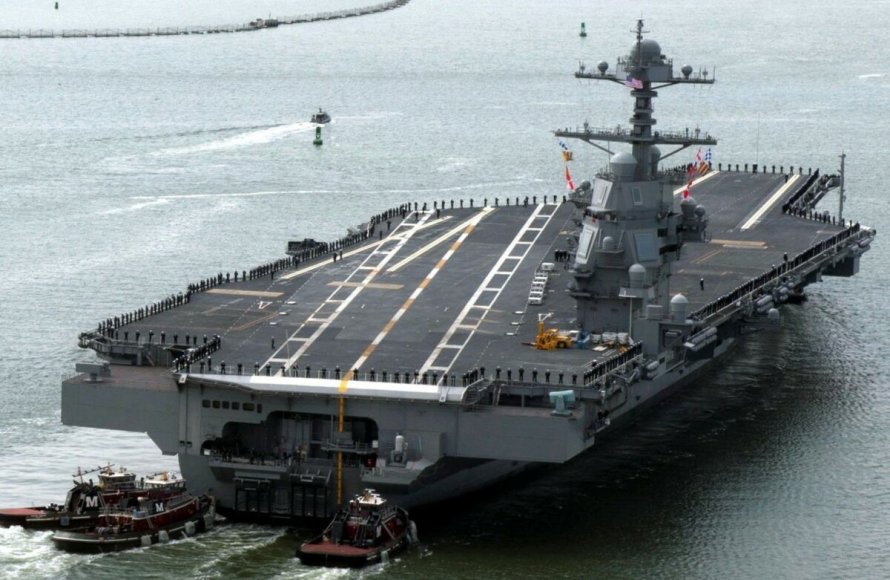 Авианосец ВМС США Гарри Трумэн