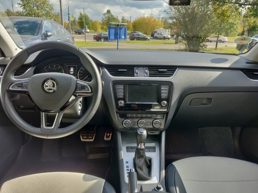 Octavia a8 салон