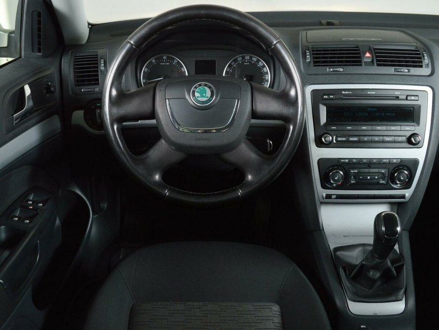Skoda Octavia a7 салон