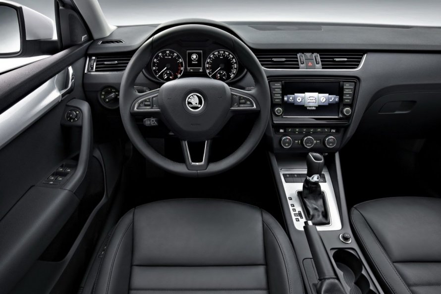 Škoda Octavia Scout 2018 салон